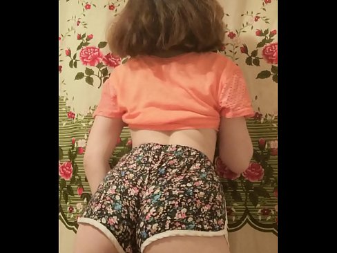 ❤️ Sexy young babe stripping off her shorts on camera ❤️❌ Beautiful porn at us ❌